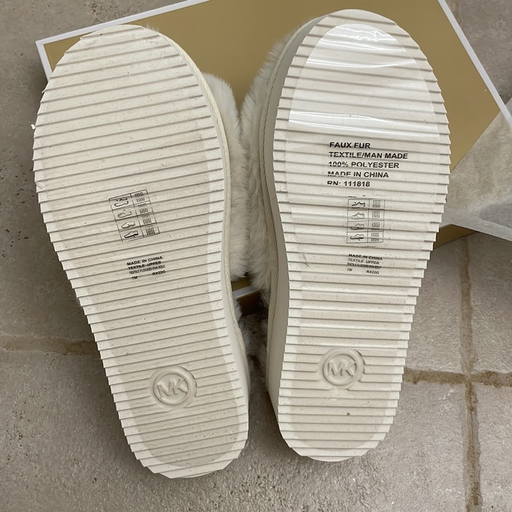 Michael Kors Platform Slides - Picture 9 of 9